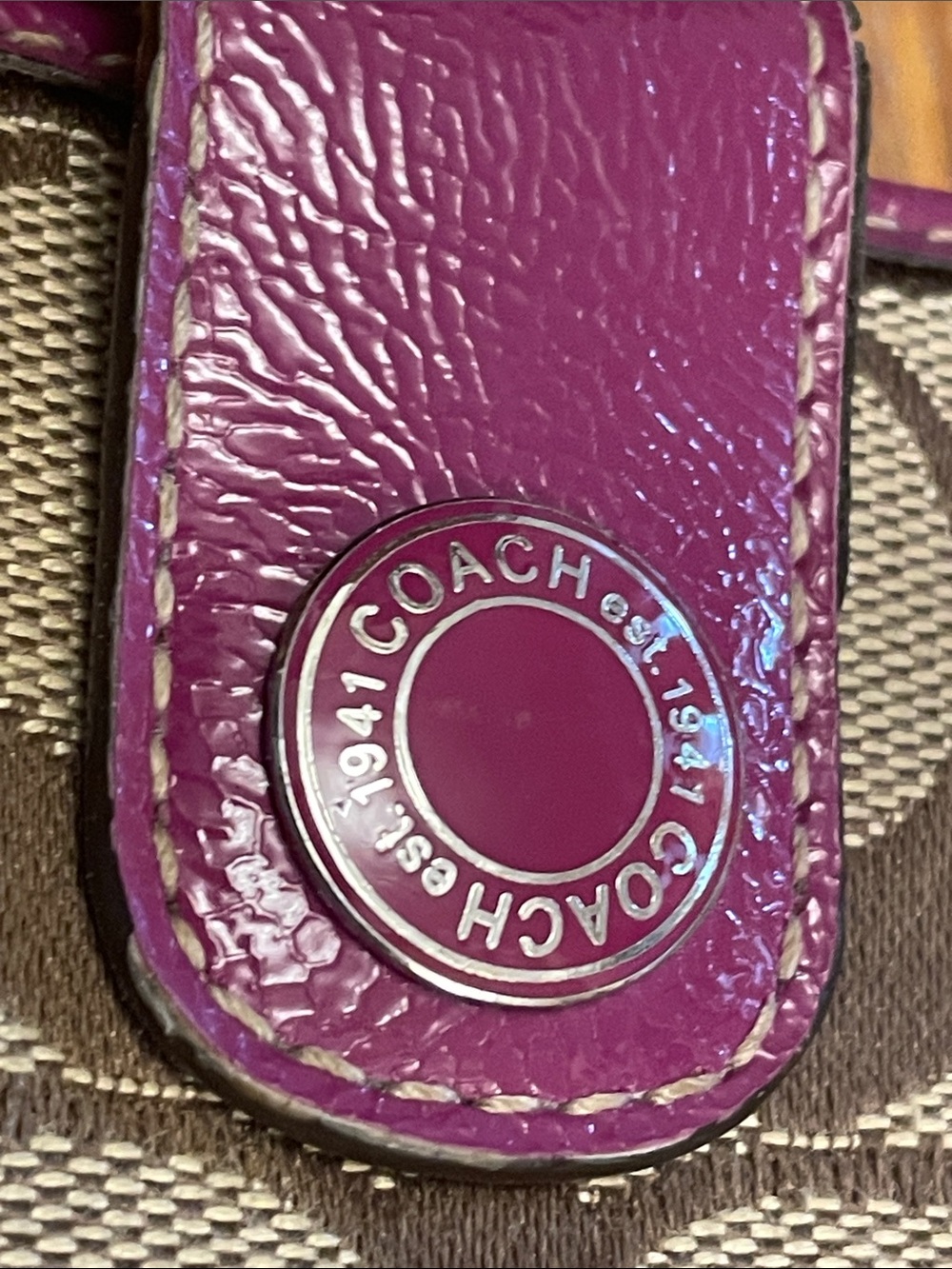 Vintage Coach Cardholder Zip Wallet. Magenta Pink/Tan. Monogram Signature C  GUC - Picture 3 of 12